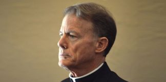 Un Archevêque Catholique Dénonce les Coupables: les Noms des Prêtres Pédophiles Dévoilés en une Liste