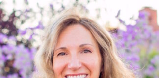 Sandra Walter : Introduction au phénomène d’éveil pour la famille, les amis et les collègues d’un éveillé ( PDF gratuit,plusieurs langues) SandraWalter2019-686x865